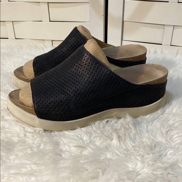 Fly London Whin Women's Black Perforated Slide Sandals - Picture 1 of 5
